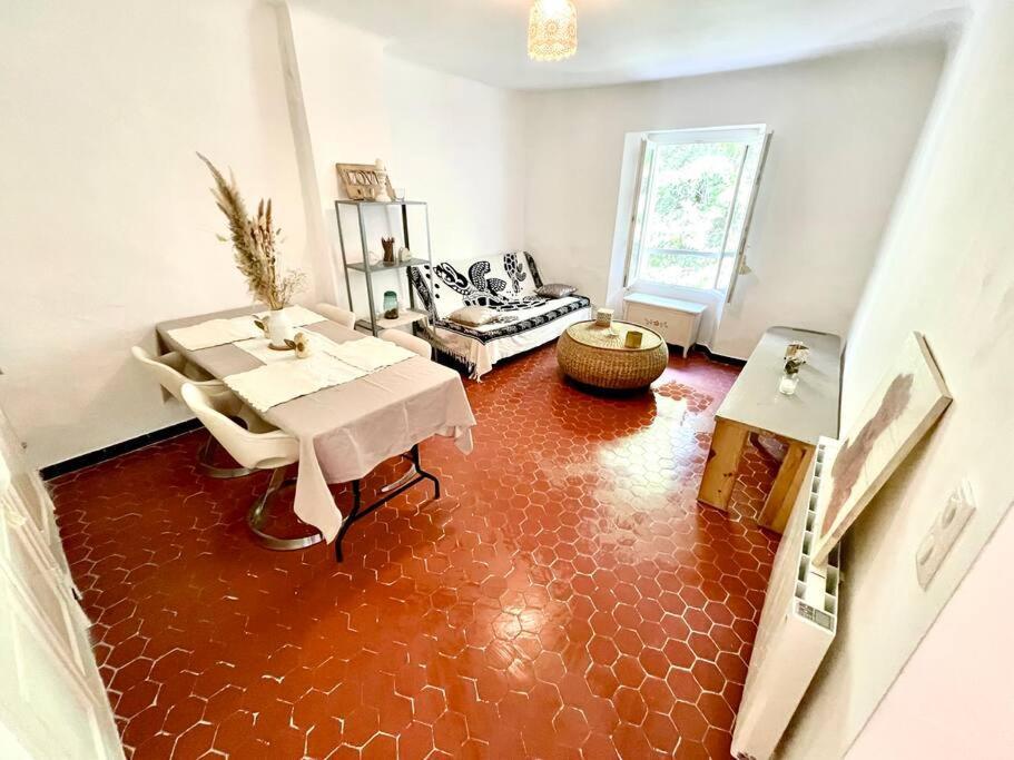 Bel Appartement A Villecroze Eksteriør billede